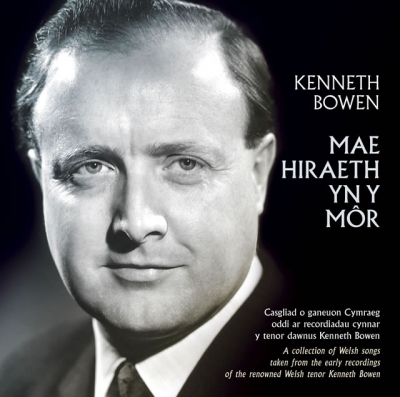 Cover: Mae Hiraeth Yn Y Mor